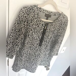 Dana Buchman Black and White Textured 1/2 Zip Tunic Top Size Large